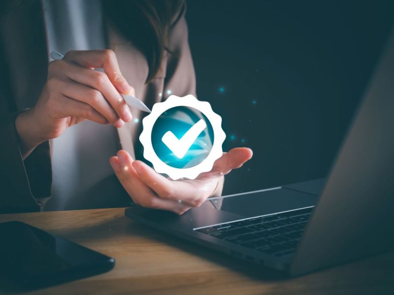 Mėlyno ženklo galia: kodėl Jūsų verslui verta turėti META Verified Business statusą?